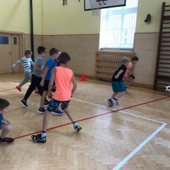 Fotbálek v tělocvičně