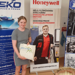 Soutěž "Výrobky z recyklovaných materiálů"