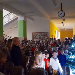 Vánoční zpívání u stromečku