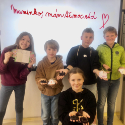 Práce žáků V. B a návštěva VMO k tomu