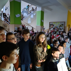 Vánoční zpívání u stromečku