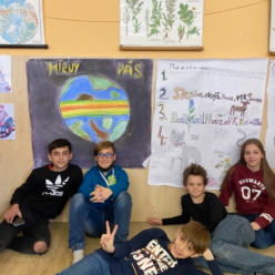 Výtvarné práce dětí z V. A