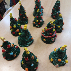 Práce dětí z keramického kroužku